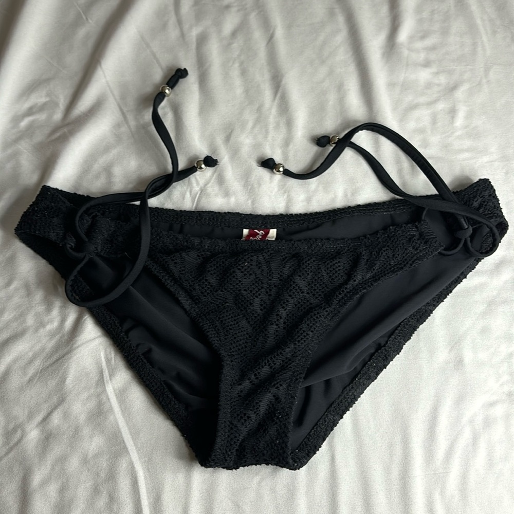 Guess USA black bikini bottom size small made in California
